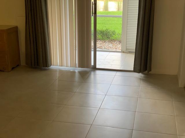 1068 Cornwall East Boca Raton, FL 33434 - Photo 9 of 20 IMG_7114