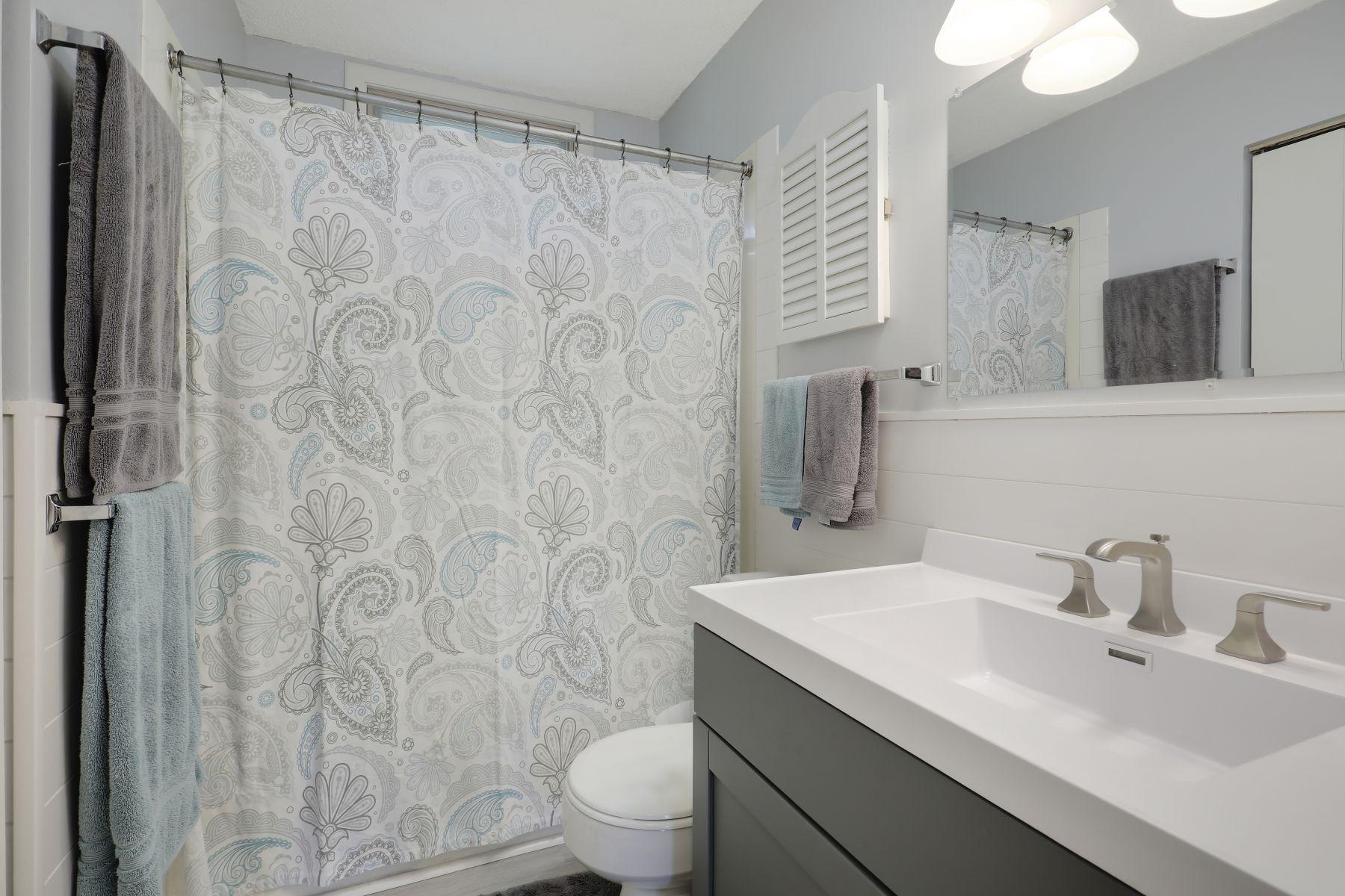 10629 Johnson Road Bloomington, MN 55437 - Photo 18 of 28 Gallery Image 18