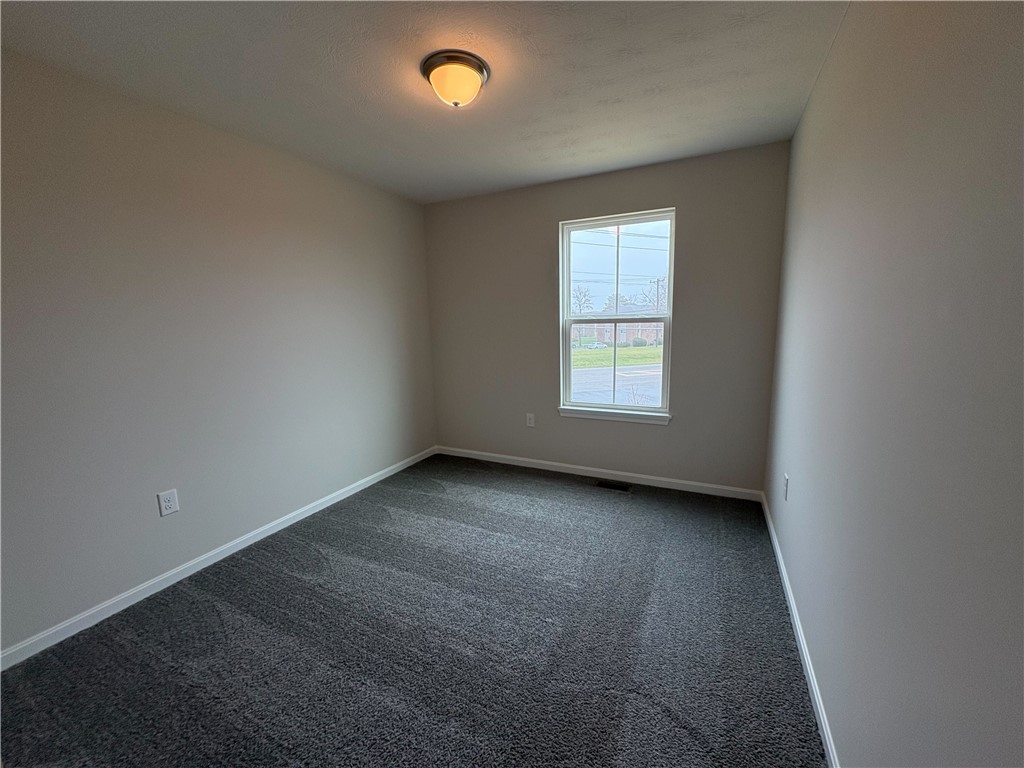 606 Brightview Place, Unit 32 Cincinnati, OH 45231 - Photo 6 of 8