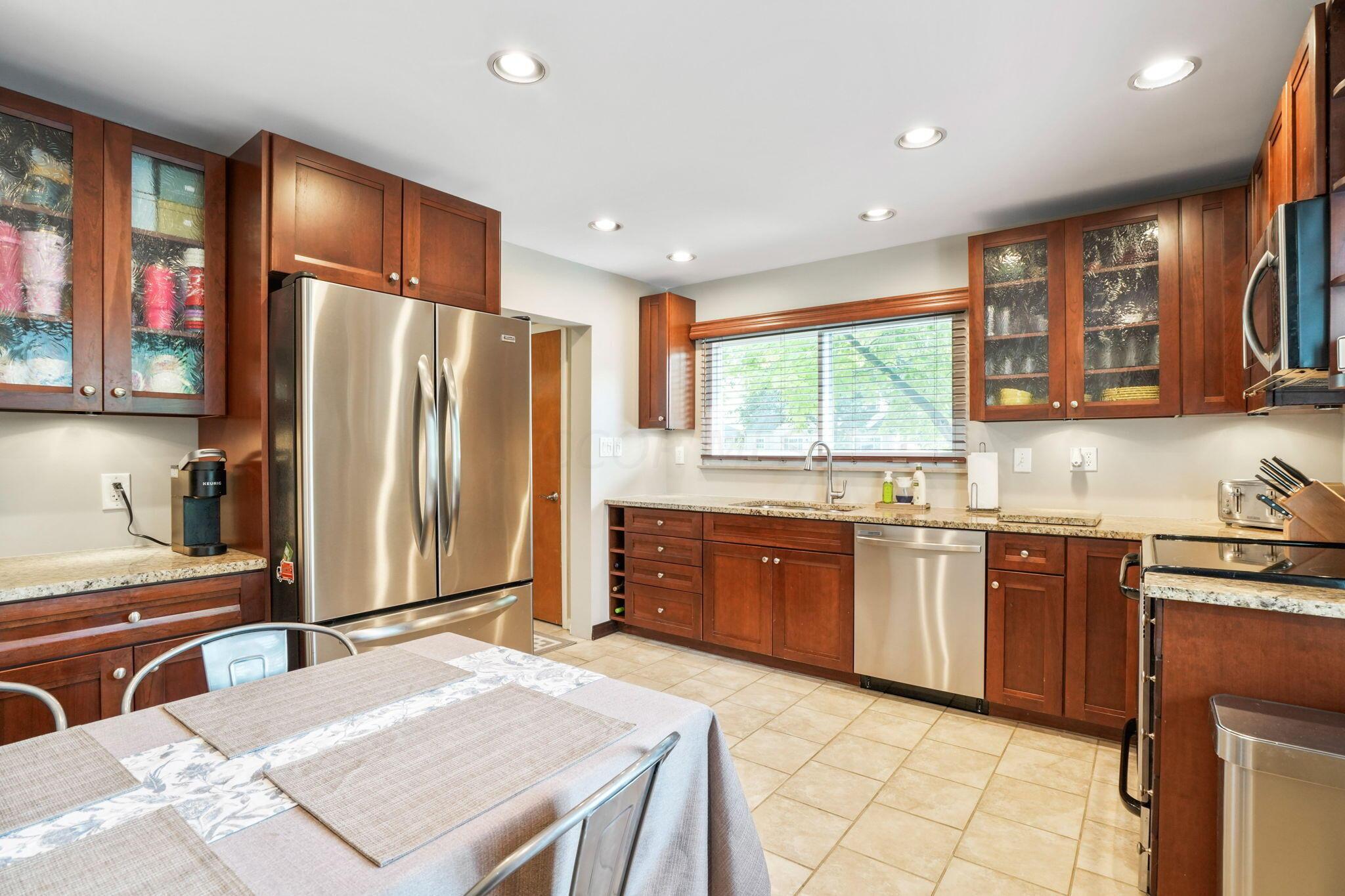 2086 Milden Road Columbus, OH 43221 - Photo 13 of 33 kitchen
