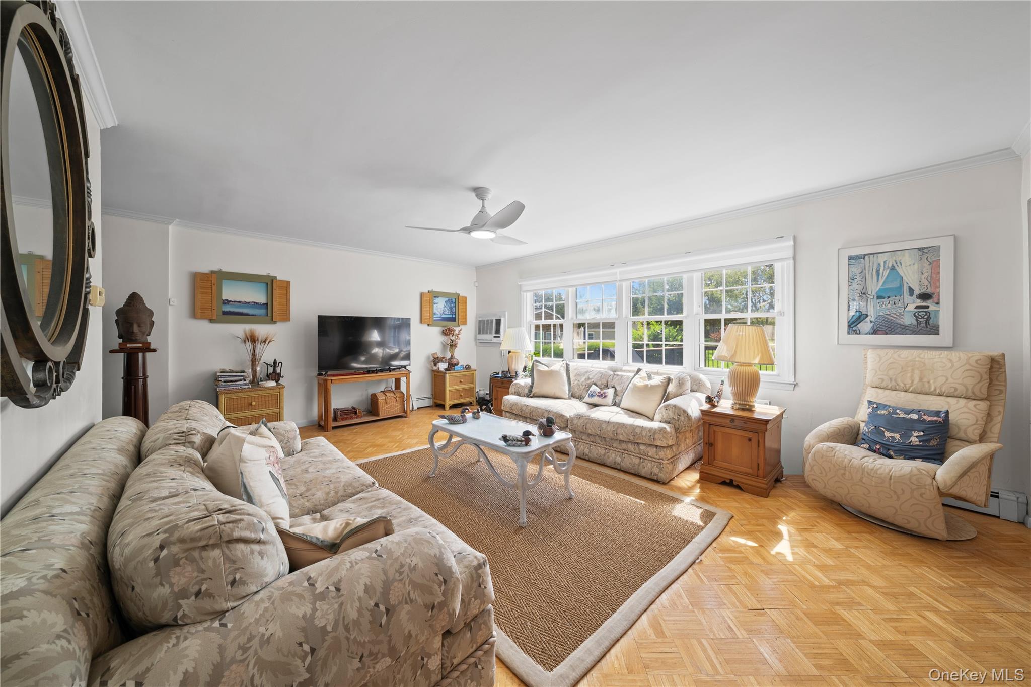 70 Middle Pond Road, Unit 22 Southampton, NY 11968 - Photo 10 of 32 Gallery Image 10
