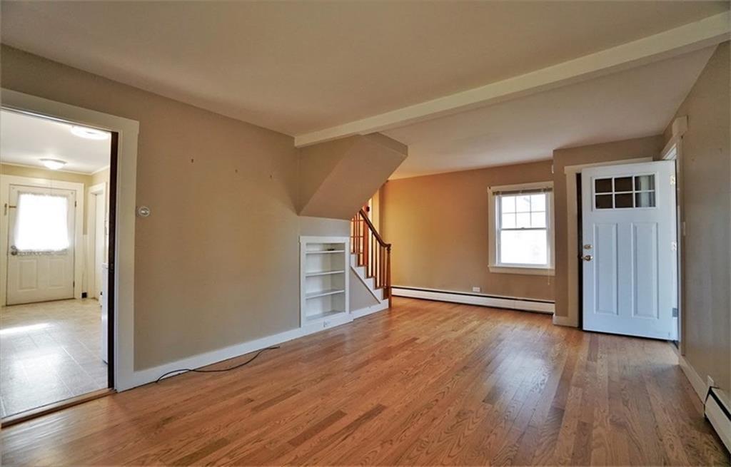 22 Charles Road Cape Elizabeth, ME 04107 - Photo 5 of 19 Photo