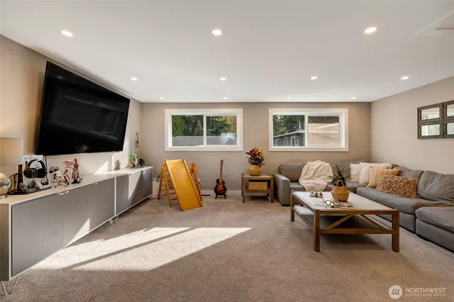 $1,040,000 | 8804 209th Place Southwest, Edmonds, WA 98026