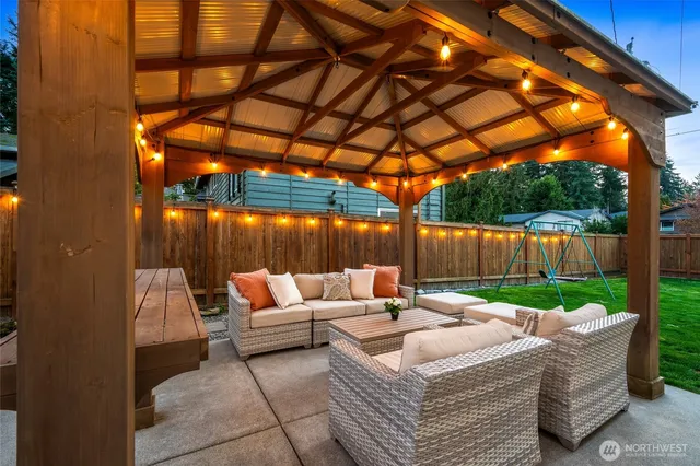 $1,040,000 | 8804 209th Place Southwest, Edmonds, WA 98026