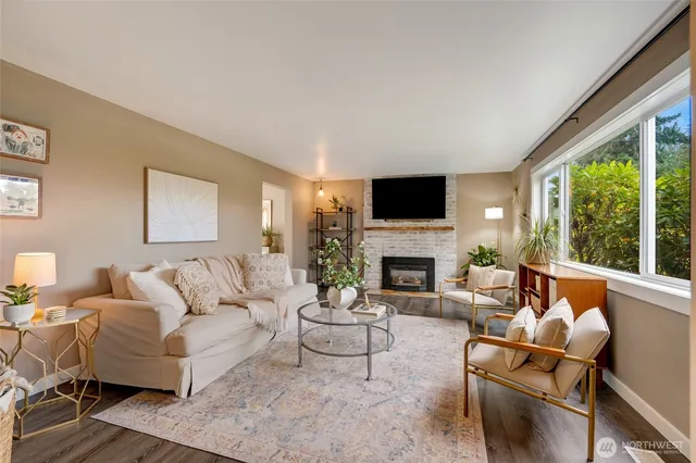 $1,040,000 | 8804 209th Place Southwest, Edmonds, WA 98026