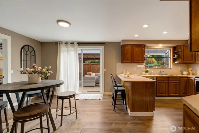 $1,040,000 | 8804 209th Place Southwest, Edmonds, WA 98026