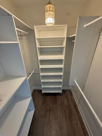 $289,000 | 402 Tresvant Drive, Houston, TX 77598