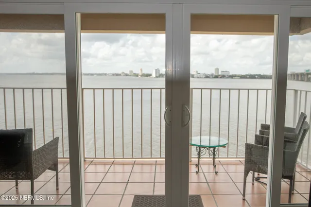 $385,000 | 1550 Le Baron Avenue, Unit 1550, Jacksonville, FL 32207