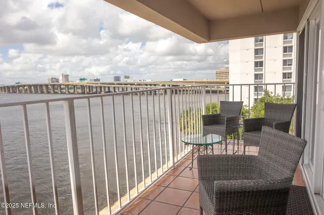 $385,000 | 1550 Le Baron Avenue, Unit 1550, Jacksonville, FL 32207