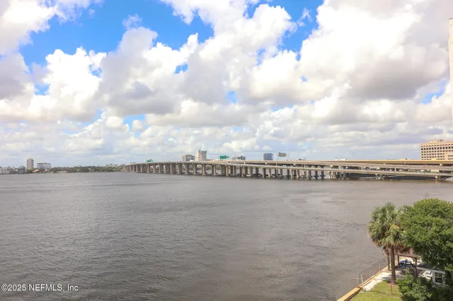 $385,000 | 1550 Le Baron Avenue, Unit 1550, Jacksonville, FL 32207