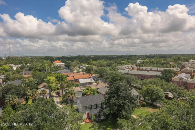 $385,000 | 1550 Le Baron Avenue, Unit 1550, Jacksonville, FL 32207