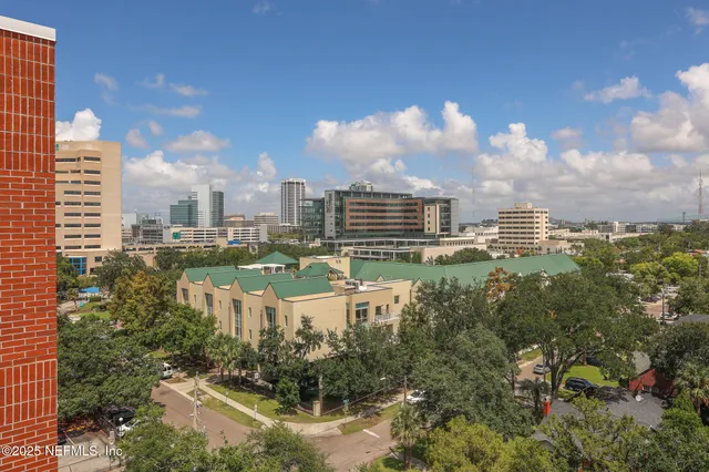 $385,000 | 1550 Le Baron Avenue, Unit 1550, Jacksonville, FL 32207