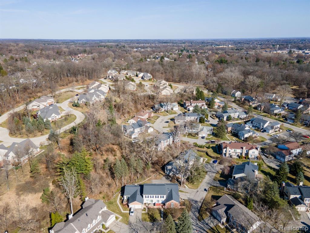 1538 Hidden Valley Lane, Unit 209 Rochester Hills, MI 48306 - Photo 34 of 35