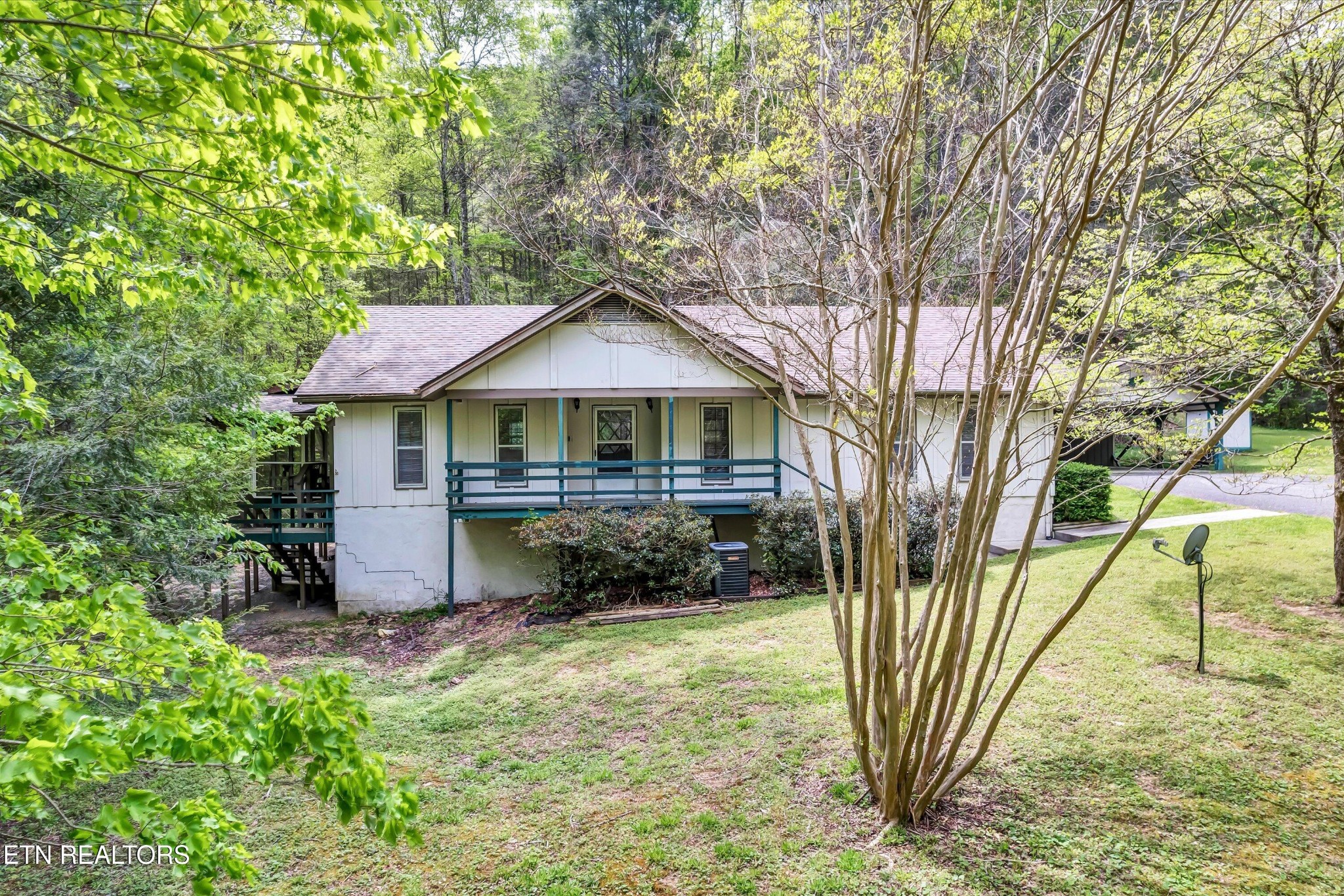 3178 North Clear Fork Road Sevierville, TN 37862 - Photo 2 of 47