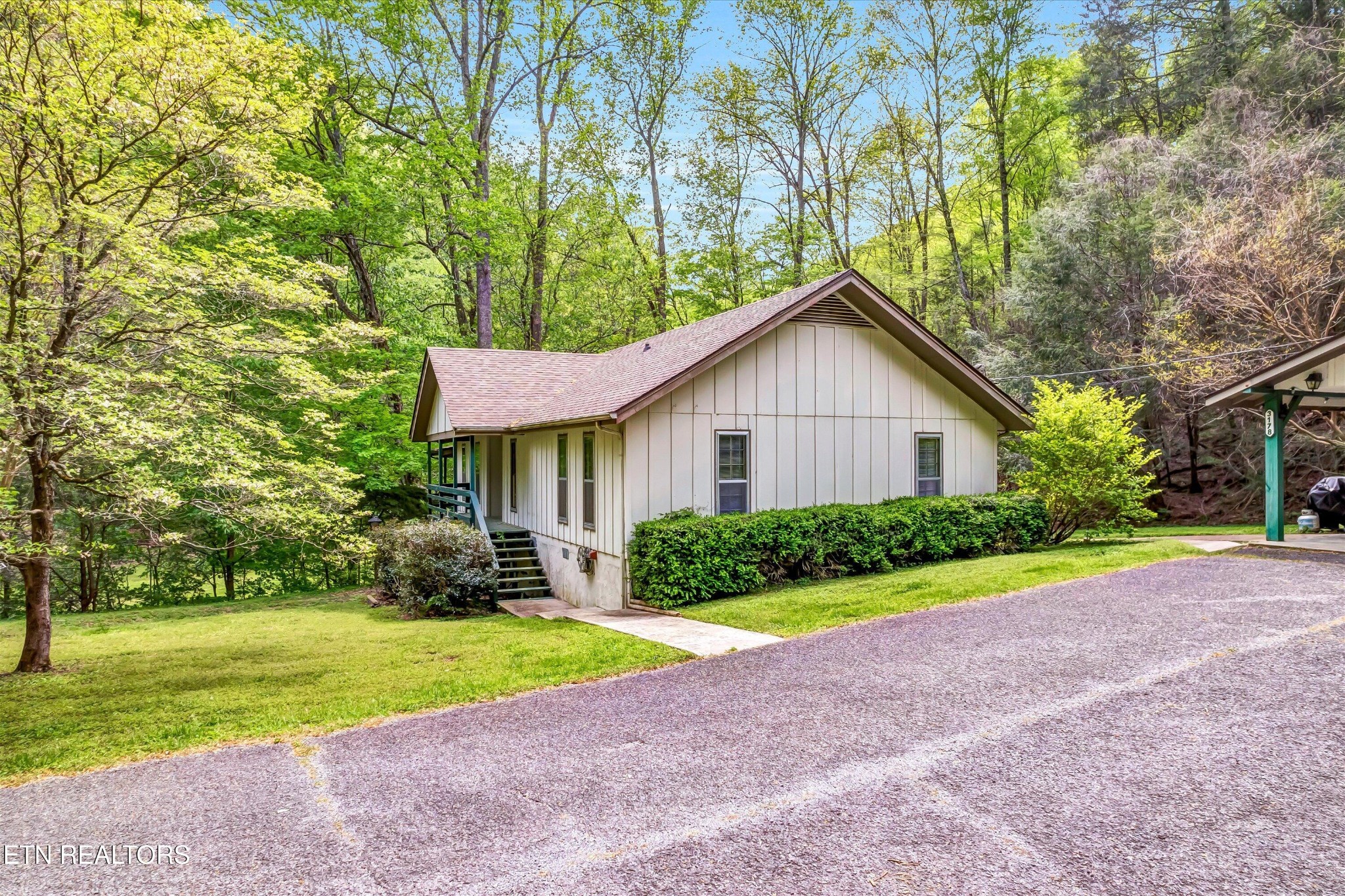 3178 North Clear Fork Road Sevierville, TN 37862 - Photo 3 of 47