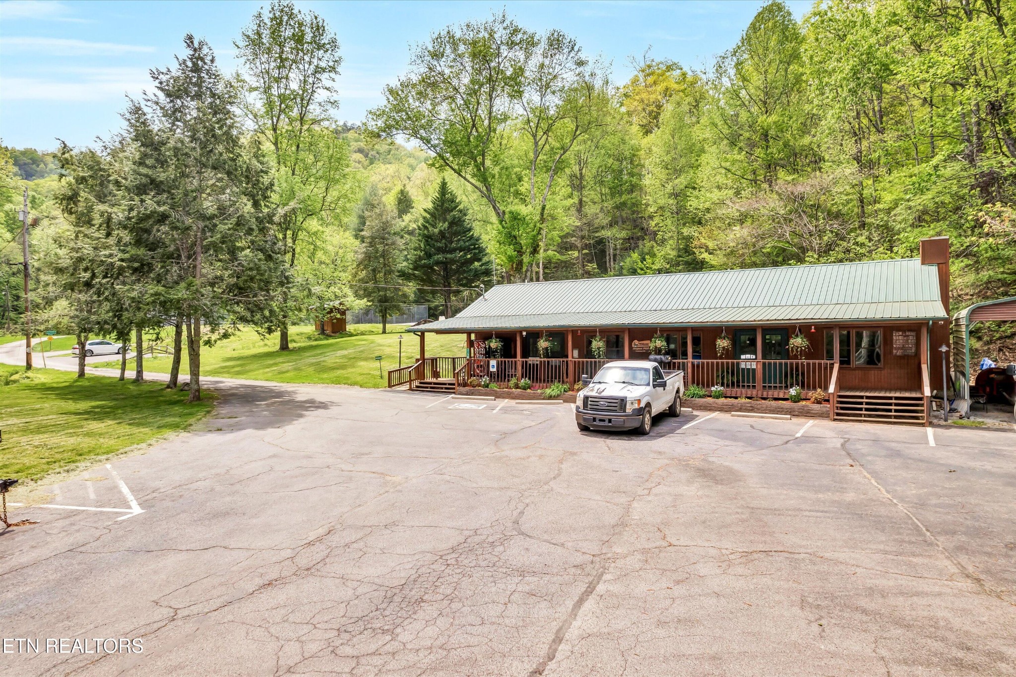 3178 North Clear Fork Road Sevierville, TN 37862 - Photo 31 of 47