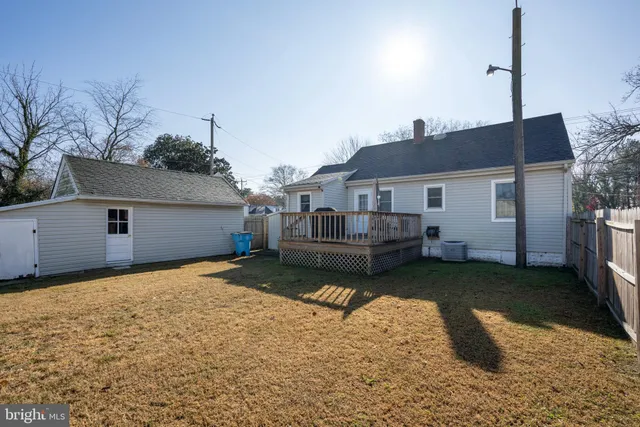 a house view with a outdoor space