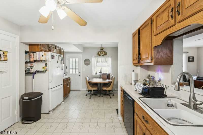 17 Harvard Road Linden, NJ 07036 - Photo 12 of 30 Gallery Image 12