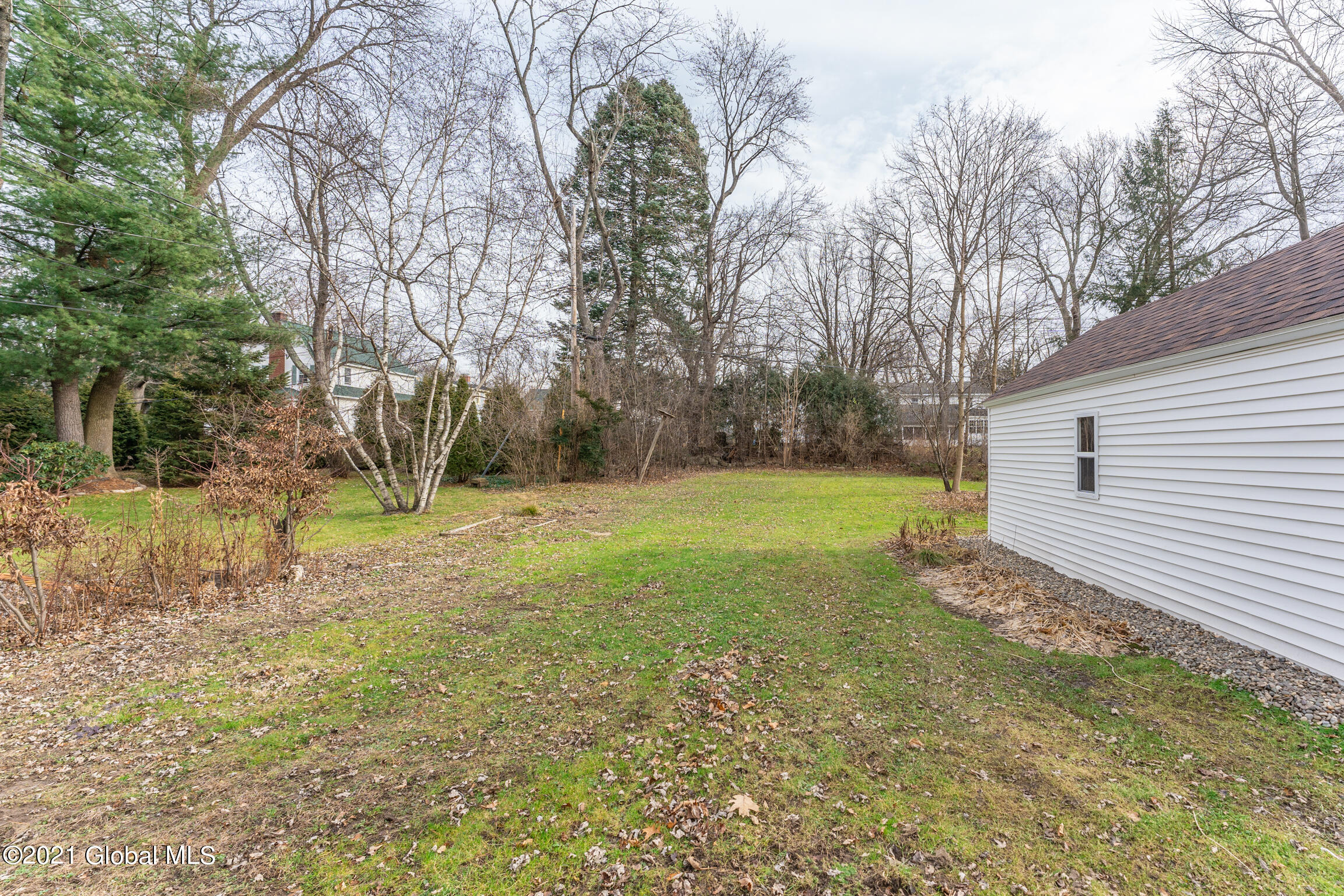 1374 Valencia Road Niskayuna, NY 12309 - Photo 30 of 32 Backyard