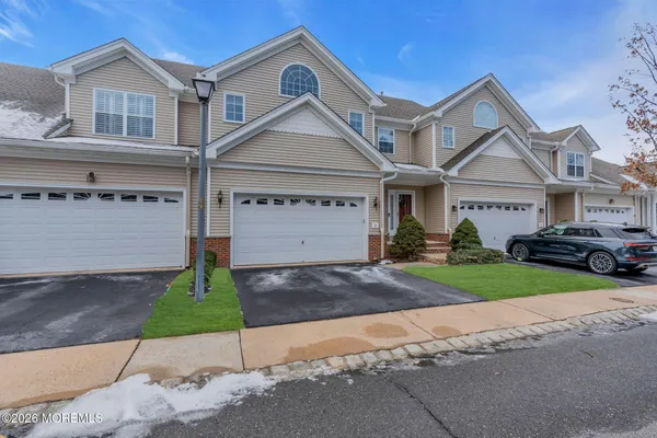 $719,900 | 3 Carrington Drive, Eatontown, NJ 07724