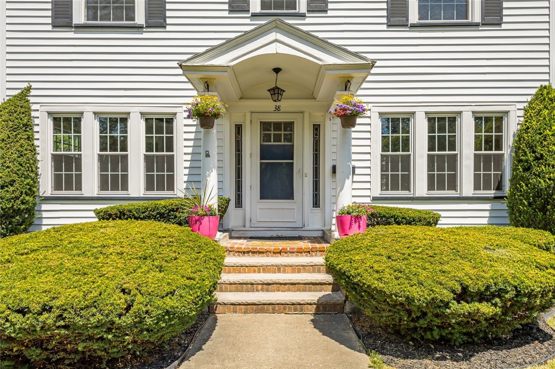 38 Barons Road Irondequoit, NY 14617 - Photo 1 of 34