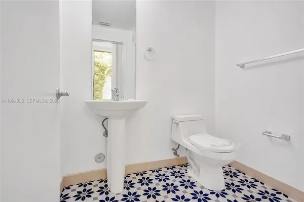 $1,150,000 | 163 North Shore Drive, Unit 1636, Miami Beach, FL 33141