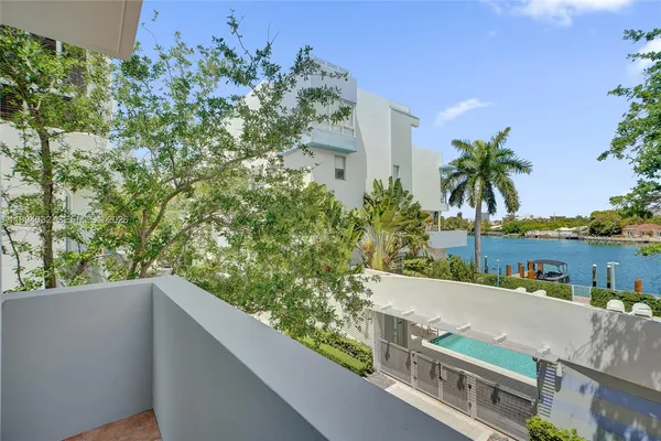 $1,150,000 | 163 North Shore Drive, Unit 1636, Miami Beach, FL 33141