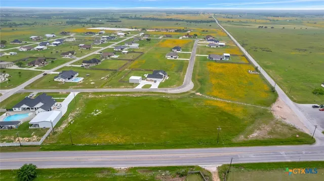 $42,900 | 60 Monte Vista Street, Victoria, TX 77905