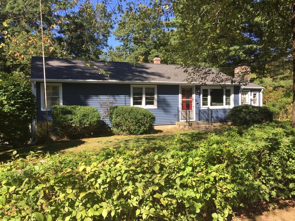 16 Crest Road Monson, MA 01057 - Photo 3 of 34