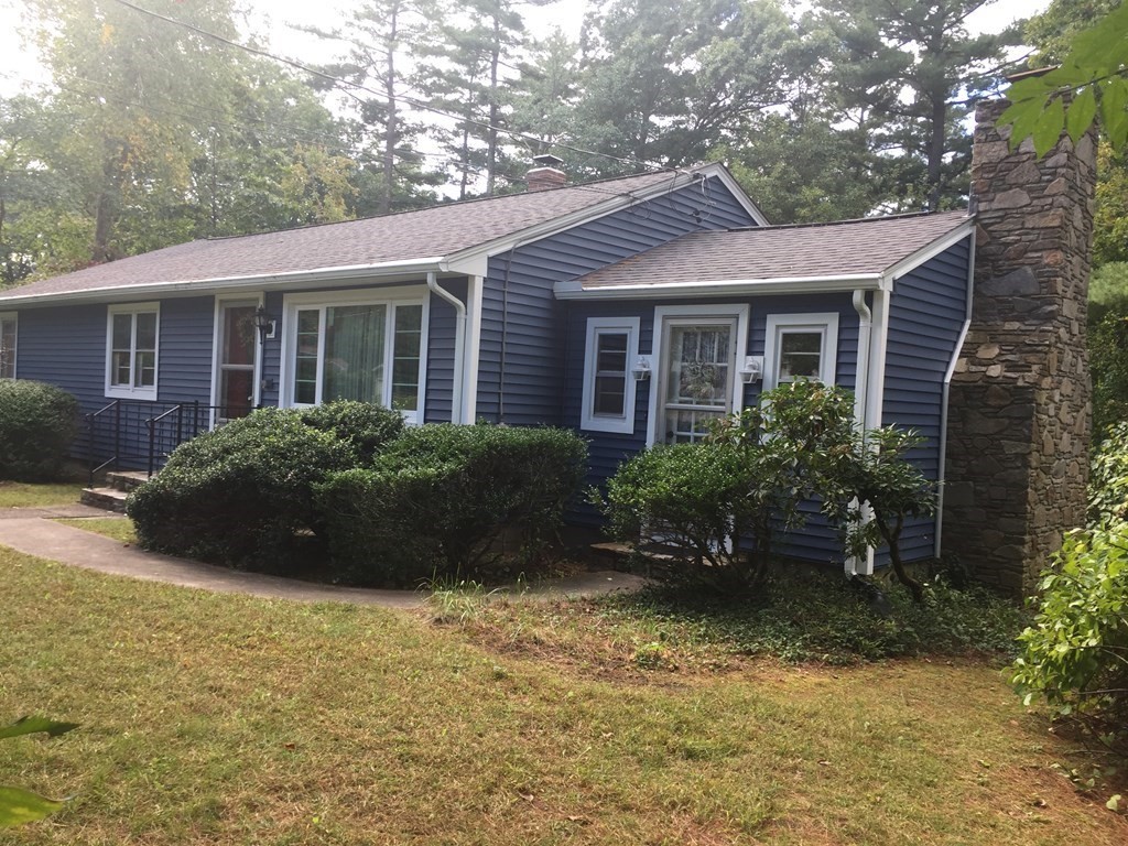 16 Crest Road Monson, MA 01057 - Photo 4 of 34