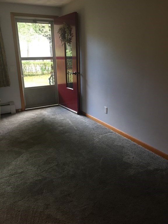16 Crest Road Monson, MA 01057 - Photo 9 of 34