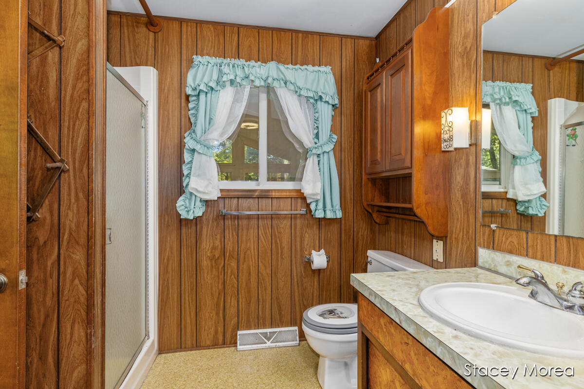 7677 Riverside Lane Hesperia, MI 49421 - Photo 18 of 53 IMG_1019