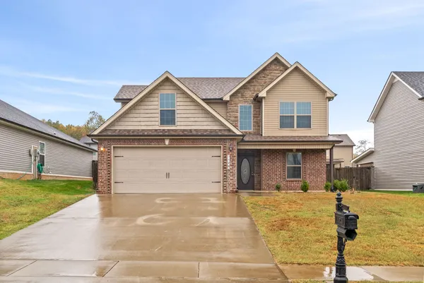 $1,800 | 1128 Gentry Drive, Clarksville, TN 37043