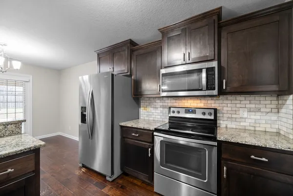 $1,800 | 1128 Gentry Drive, Clarksville, TN 37043
