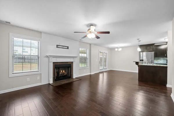 $1,800 | 1128 Gentry Drive, Clarksville, TN 37043