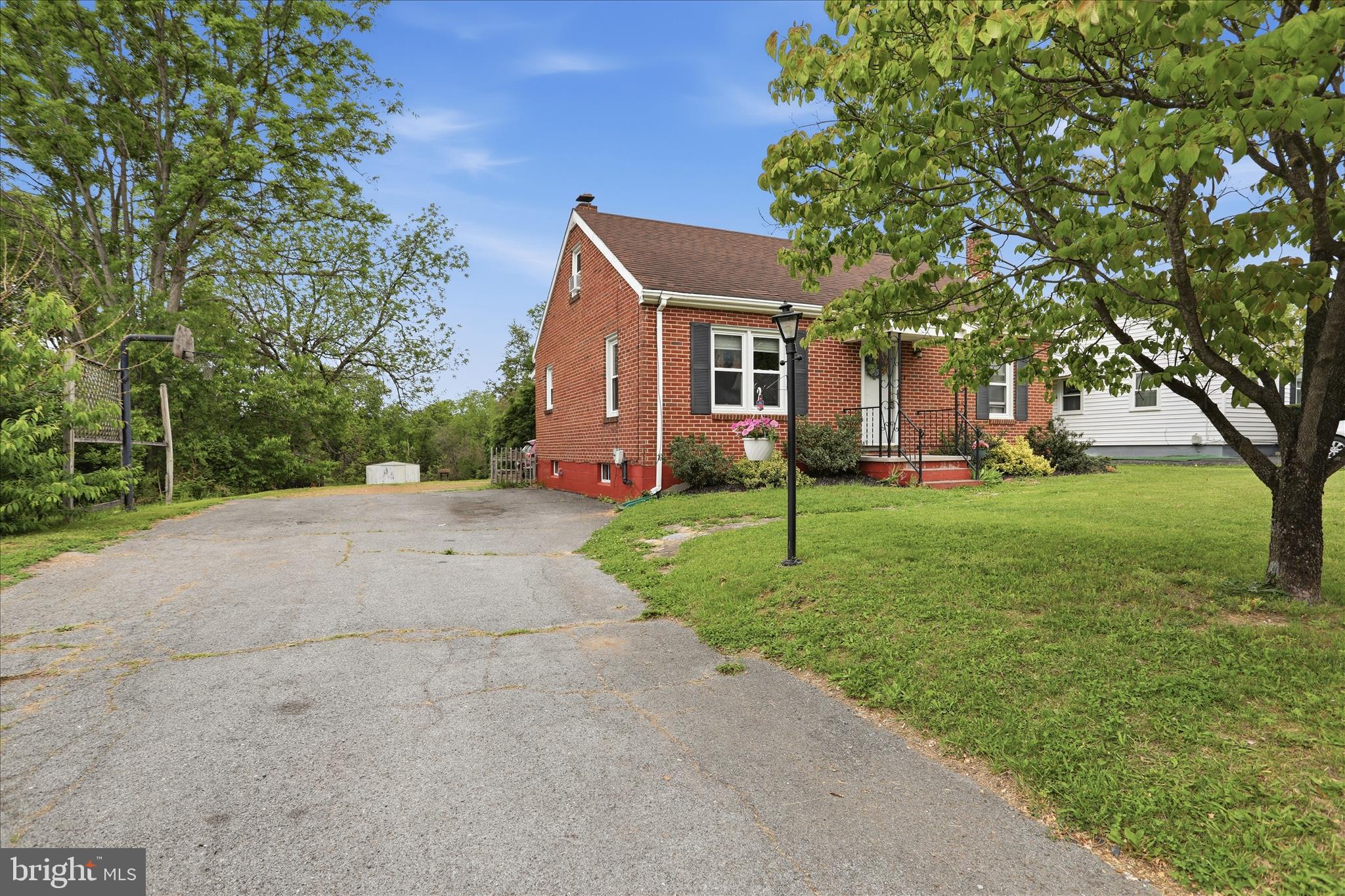 2066 Broad Falling Waters, WV 25419 - Photo 3 of 40