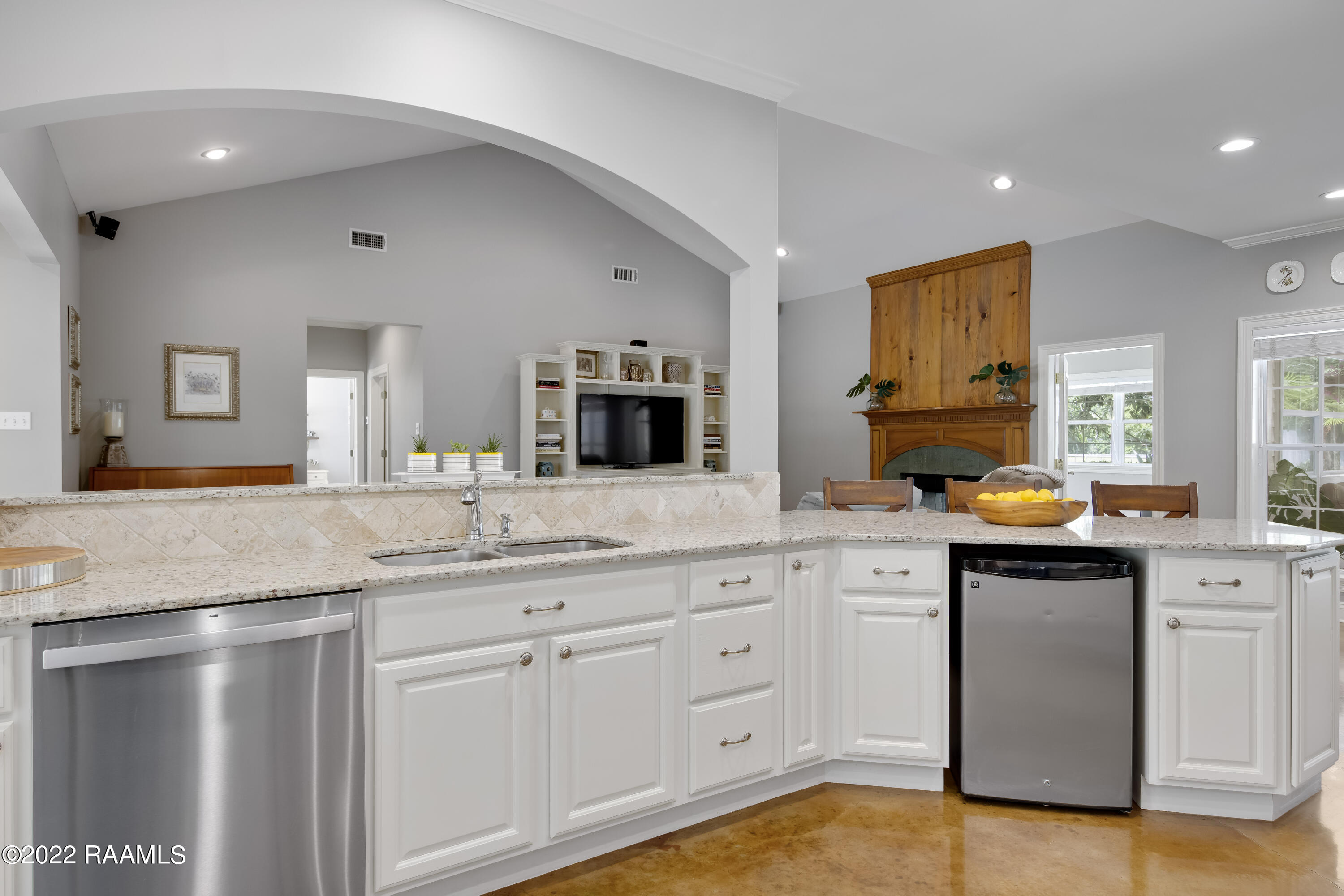 1757 Duchamp Road Broussard, LA 70518 - Photo 17 of 50 Kitchen