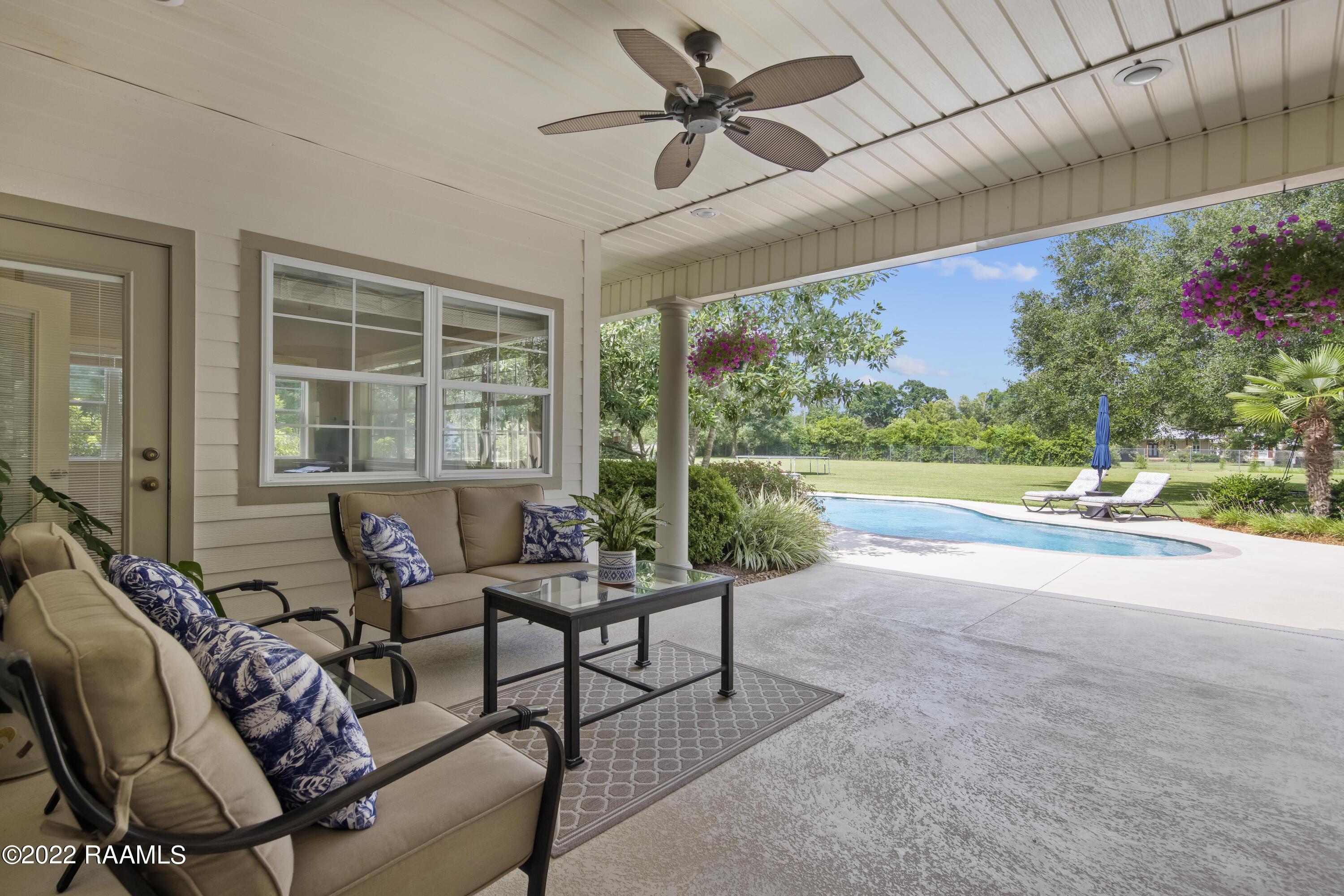 1757 Duchamp Road Broussard, LA 70518 - Photo 39 of 50 Back Patio