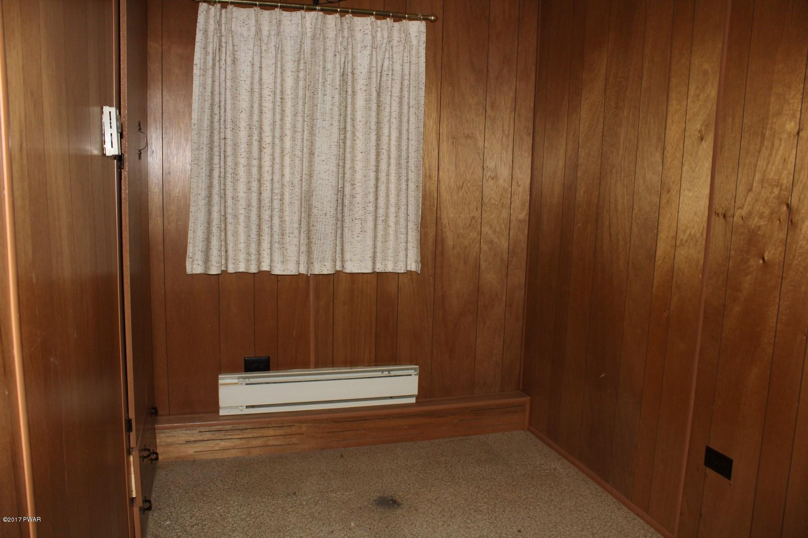 282 Sterling Road Newfoundland, PA 18445 - Photo 8 of 15