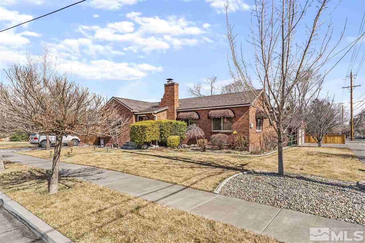 190 Circle Drive Reno, NV 89509 - Photo 3 of 30 Photo 3