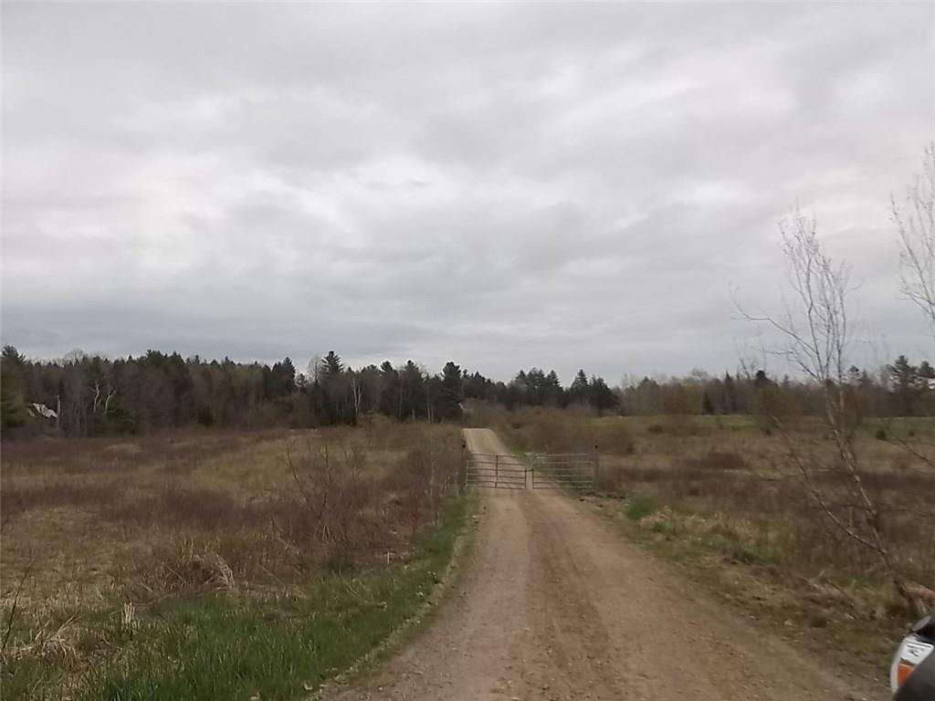 400 South Hunts Meadow Road Gardiner, ME 04345 - Photo 2 of 24 Photo
