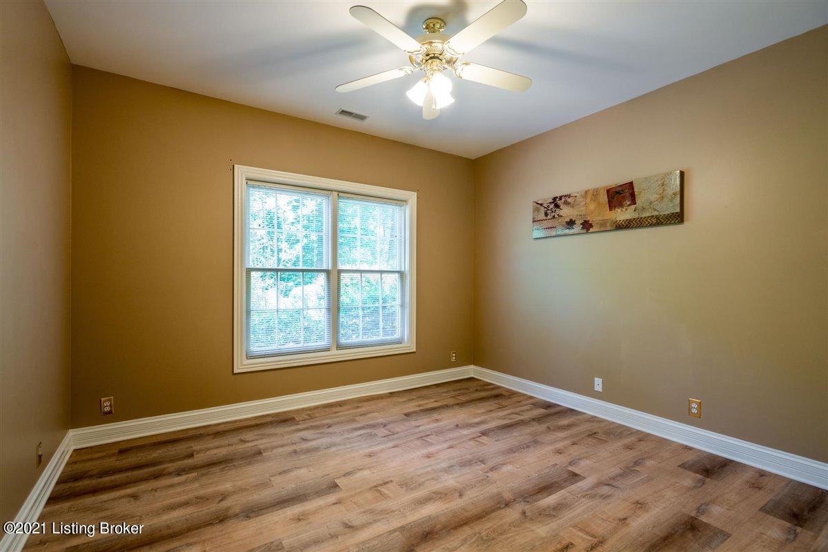 7015 Shallow Lake Road Prospect, KY 40059 - Photo 42 of 78 42-7015-42