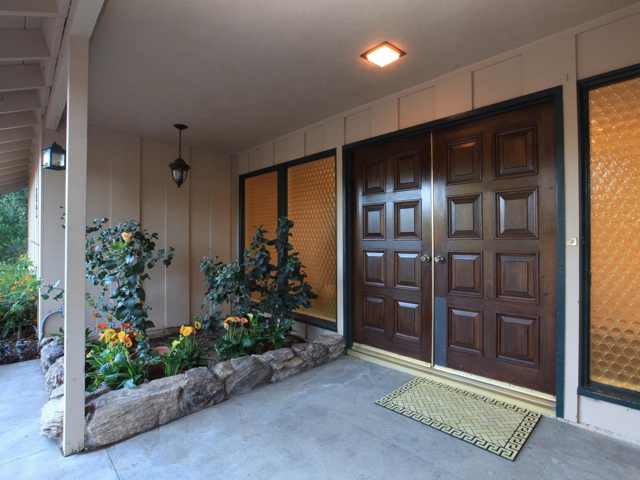 465 Del Norte Road Ojai, CA 93023 - Photo 5 of 48 Main House Entry Area
