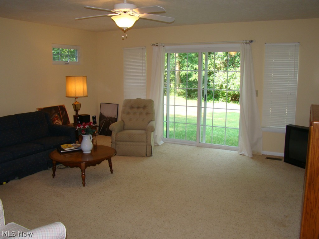 6476 Coleridge Road Painesville, OH 44077 - Photo 17 of 25