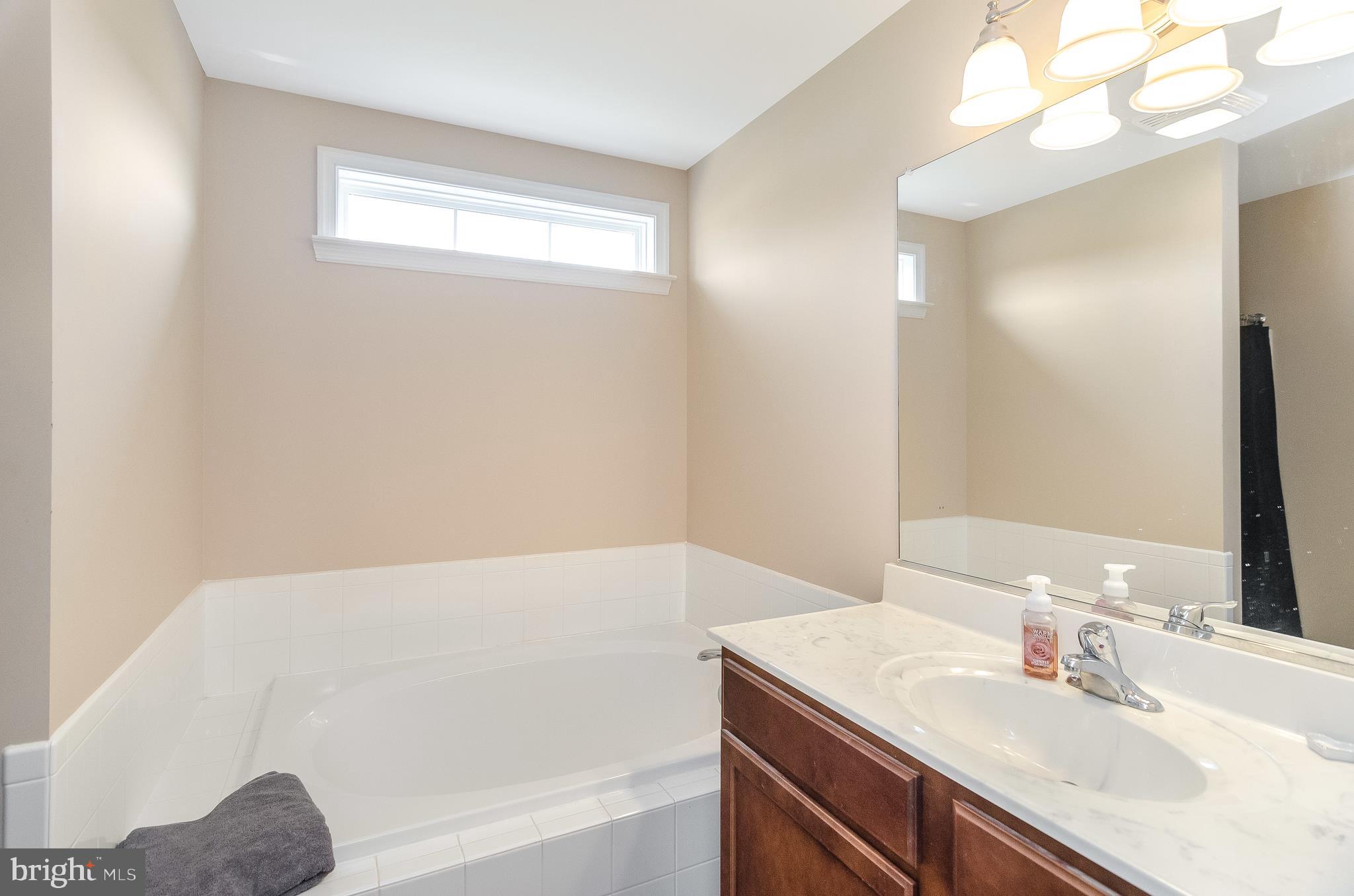 1593 Bowie Road Colonial Beach, VA 22443 - Photo 14 of 41 Master bath