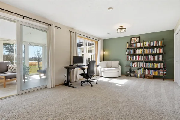 $235,000 | 39 Oak Park Road, Bloomington, IL 61701