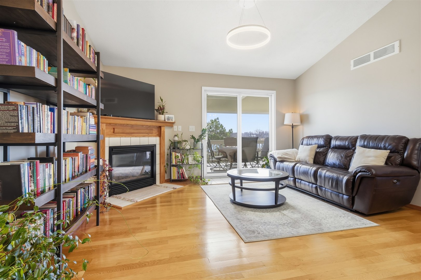 39 Oak Park Road Bloomington, IL 61701 - Photo 4 of 33