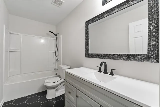 $500,000 | 6604 Barker Station Walk Northeast, Sugar Hill, GA 30518