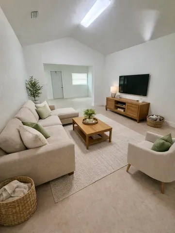 $2,700 | 7796 Loomis Street, Hypoluxo, FL 33462