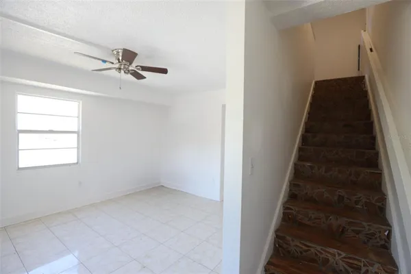 $66,000 | 914 Southwest 8th Avenue, Unit 19, Gainesville, FL 32601